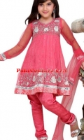 girls-party-wear-at-pakicouture-39