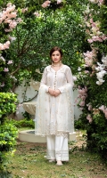 manara-luxury-lawn-2021-14