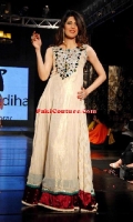 partywear-13-at-pakicouture-23 partywear-13-at-pakicouture-23