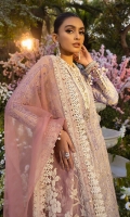 sana-safinaz-luxury-lawn-2022-43