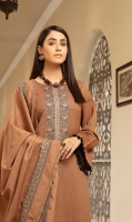 shaista-kashmiri-peach-2020-18