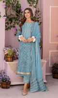 charizma-festive-lawn-2023-10