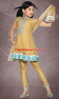 girls-party-wear-at-pakicouture-18