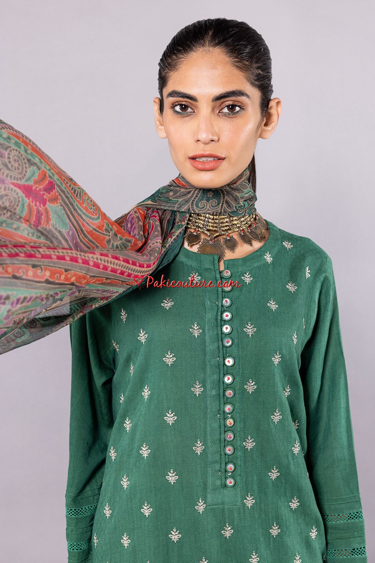 khaadi kurti with jacquard buti (#1066) - Vogue N Trends - Buy the lucknowi  chikankari online at lowest prices!!!