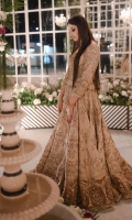 maxi-gown-for-october-2022-22