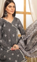 sanam-saeed-embroidered-lawn-2020-15