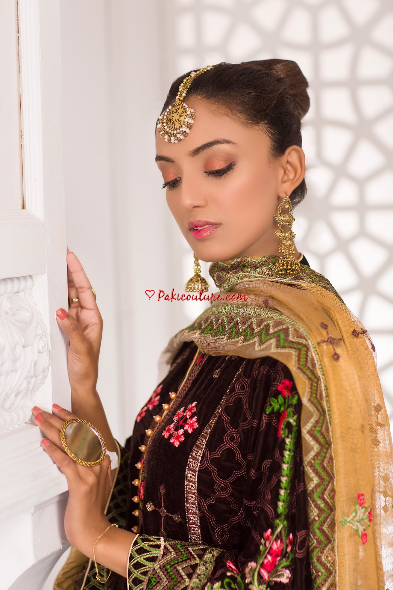Sehar Embroidered Velvet Collection 2021 Shop Online | Buy Pakistani ...